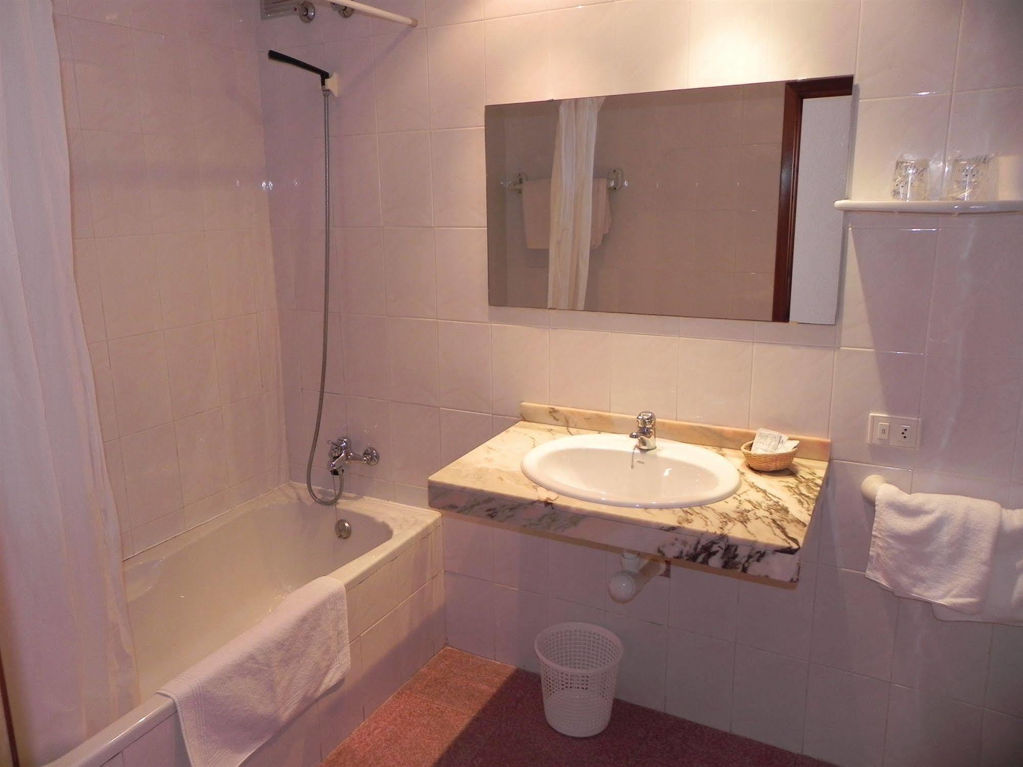 Hotel Avenida Benicàssim Kültér fotó