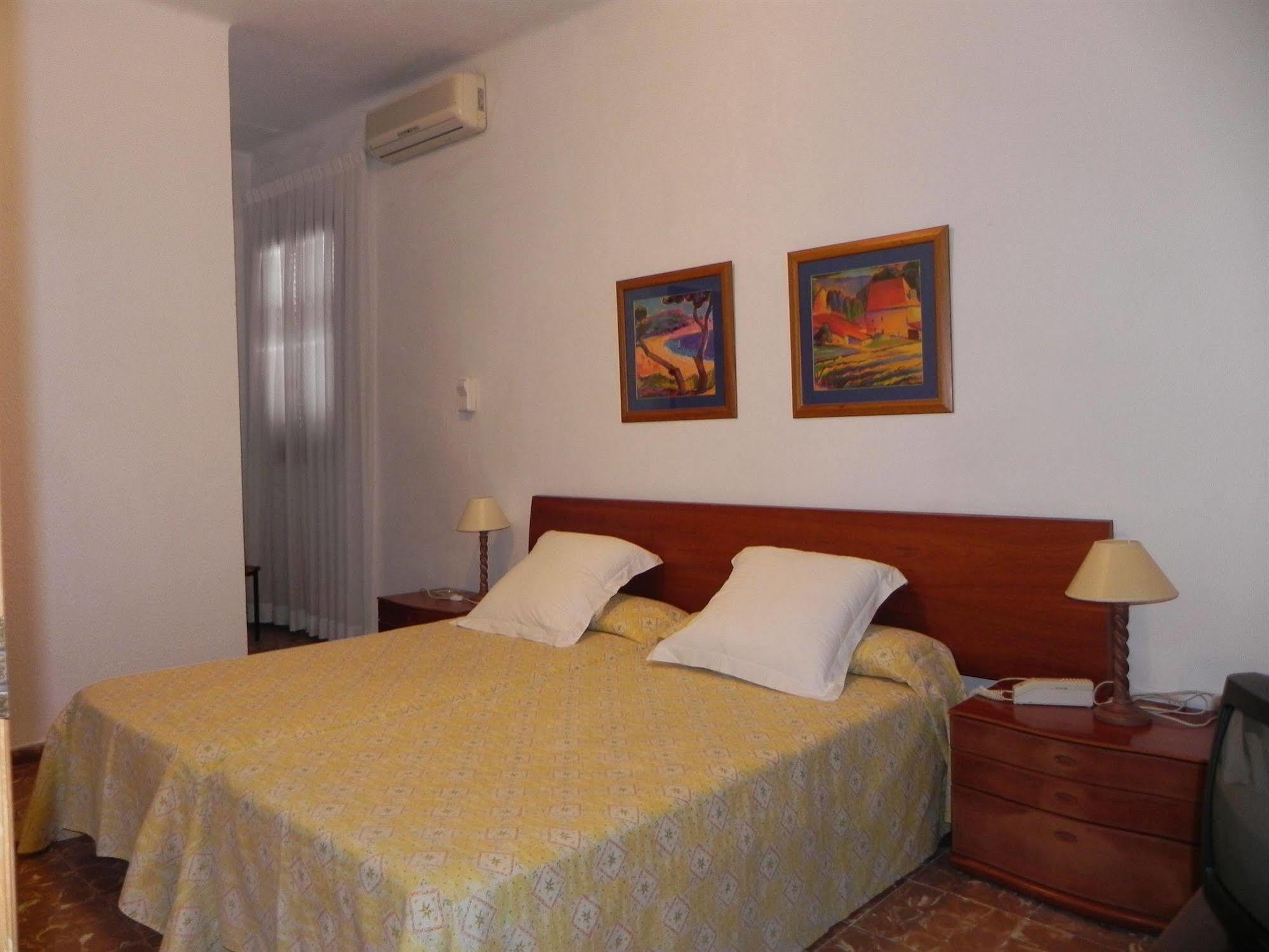 Hotel Avenida Benicàssim Kültér fotó