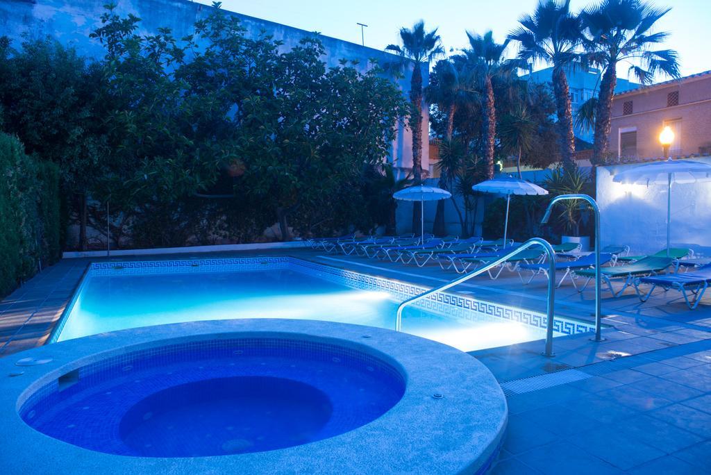 Hotel Avenida Benicàssim Kültér fotó